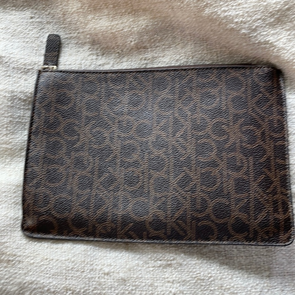 Calvin Klein Pouch